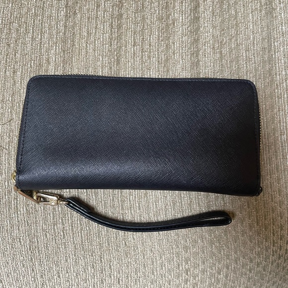 Tory Burch Wallet - Picture 3 of 3